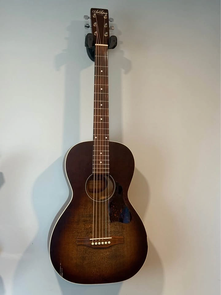 Art & Lutherie Roadhouse Bourbon Burst Acoustic Guitar - photo 3