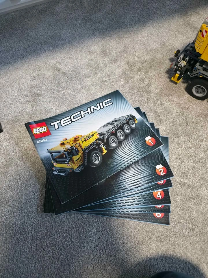 LEGO Technic Mobile Crane (42009) – Complete & Working - photo 3
