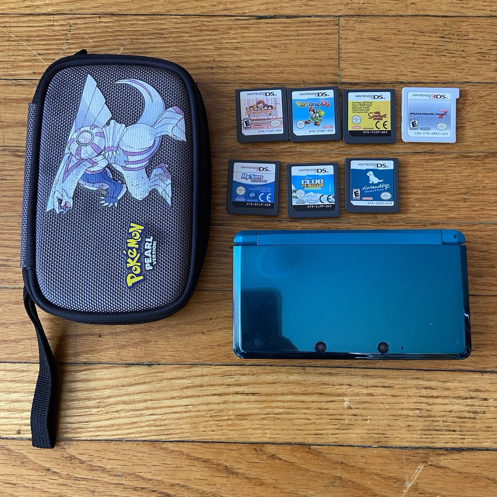 LOT Nintendo 3DS Aqua Blue Teal + Case + x7 Games
