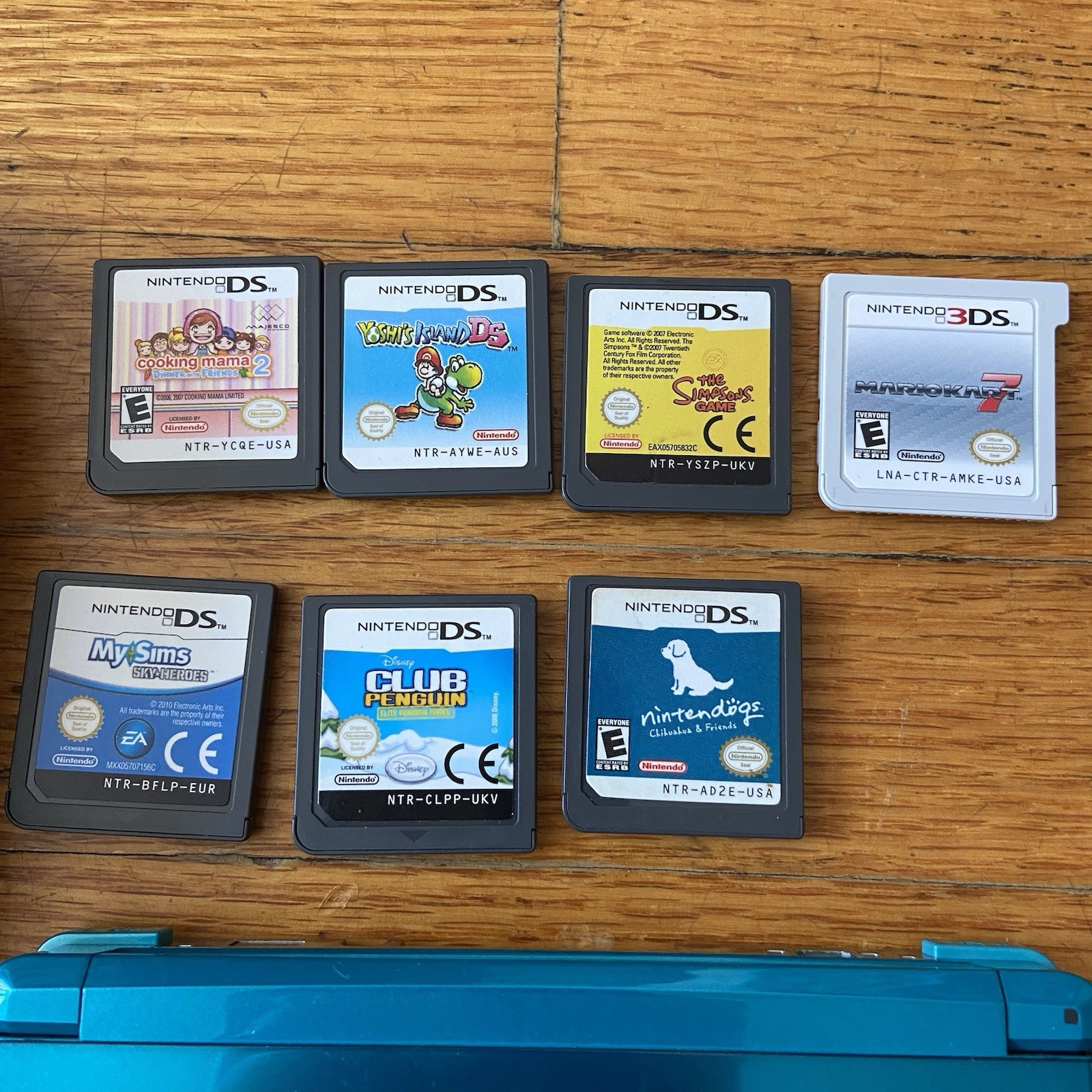 LOT Nintendo 3DS Aqua Blue Teal + Case + x7 Games - photo 2
