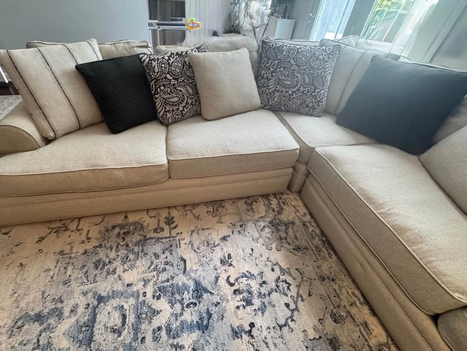 Cindy Crawford Home Sectional Sofa – Neutral Beige – Excellent C - photo 5