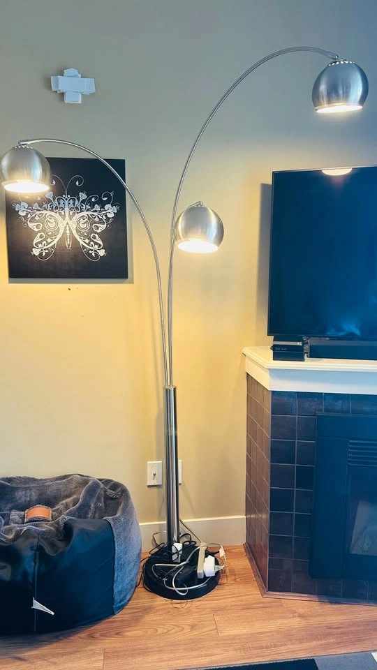 Floor lamp