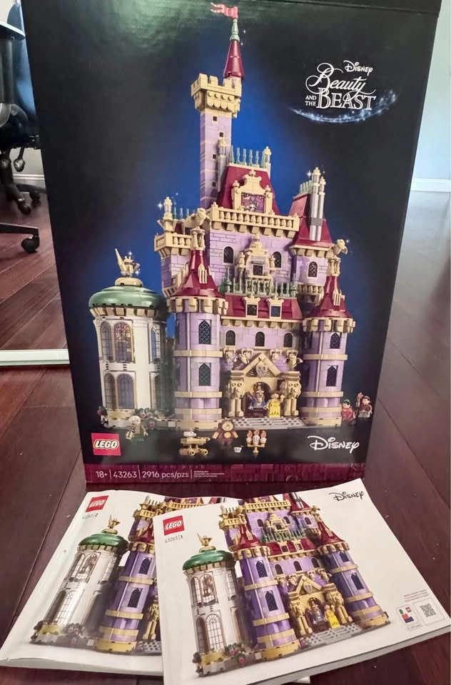 LEGO Disney Beauty and the Beast Castle - photo 4