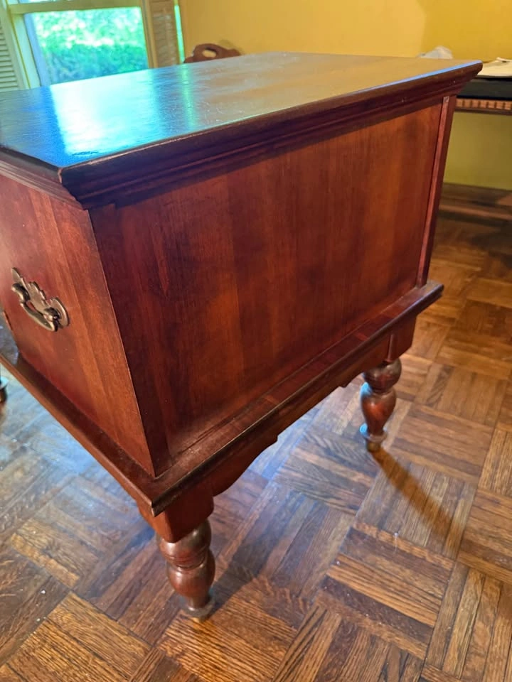 2 Matching Brandt End Tables - photo 3
