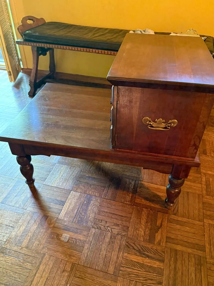 2 Matching Brandt End Tables - photo 5
