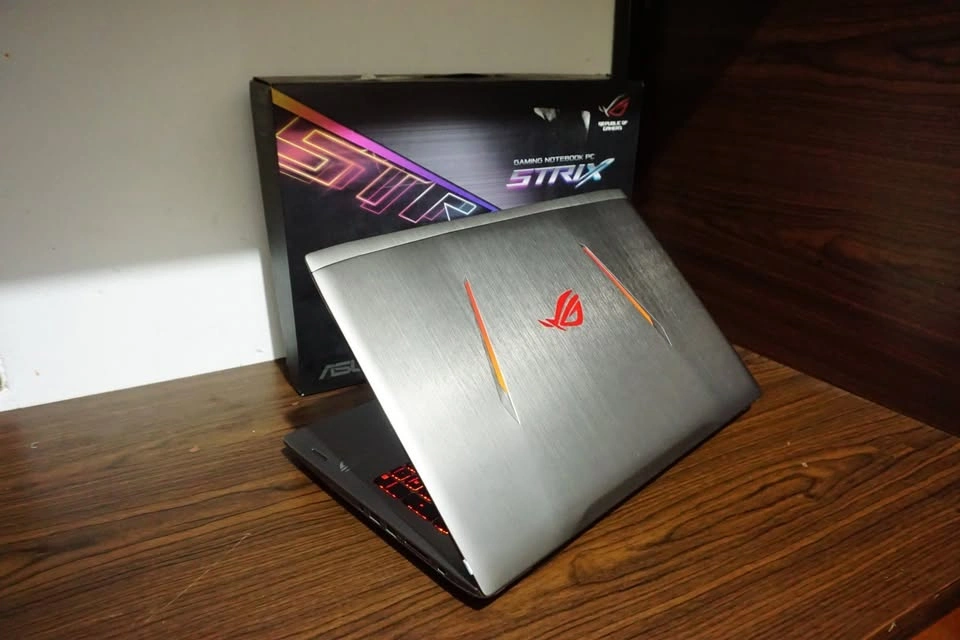 ASUS ROG Strix 17.3" Gaming Laptop GTX 1070 i7-7700HQ - photo 3