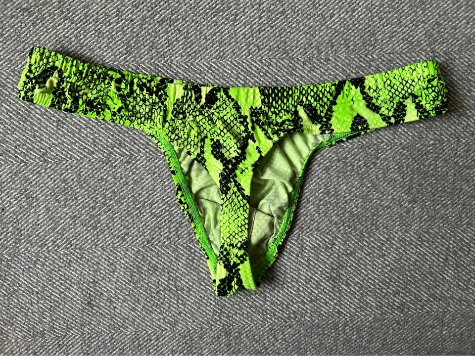 Jockmail Neon Snake Print Thong - photo 2