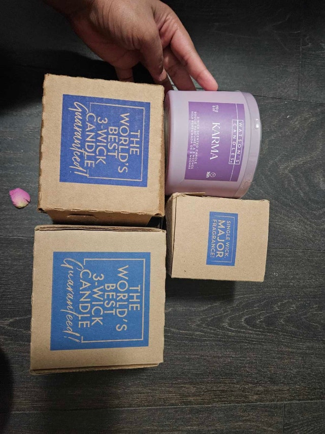 Set of 4 Premium Scented Candles - New - photo 3