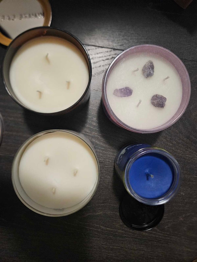 Set of 4 Premium Scented Candles - New - photo 5