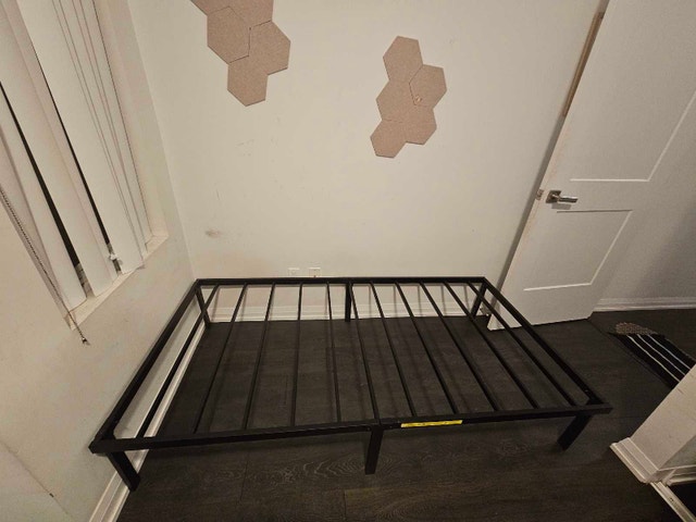 Queen Metal Bed Frame - Black