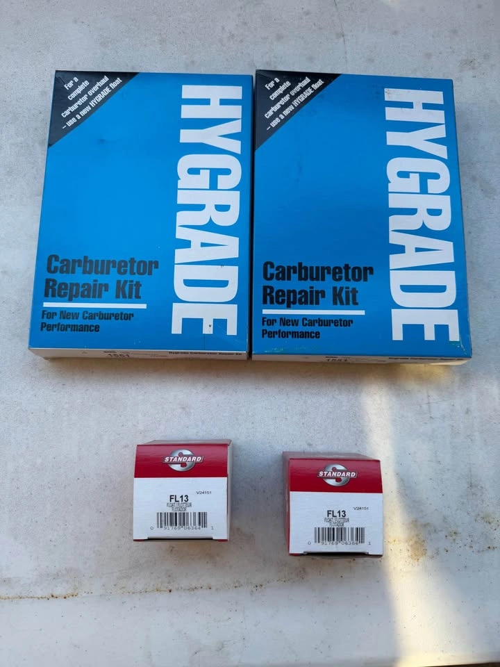 Ford 2BBL Carb Rebuild Kit & Floats
