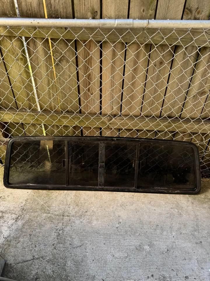 1973-96 F Series Rear Vent Window