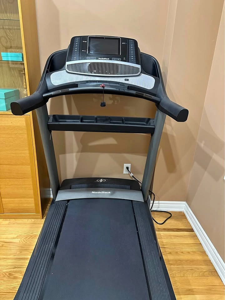 NordicTrack Commercial 1750 Treadmill
