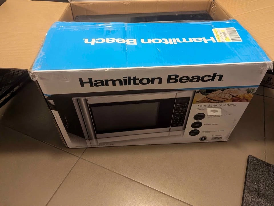 Hamilton Beach Microwave - photo 3