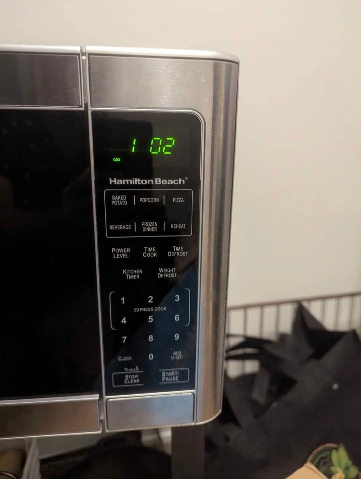 Hamilton Beach Microwave - photo 5
