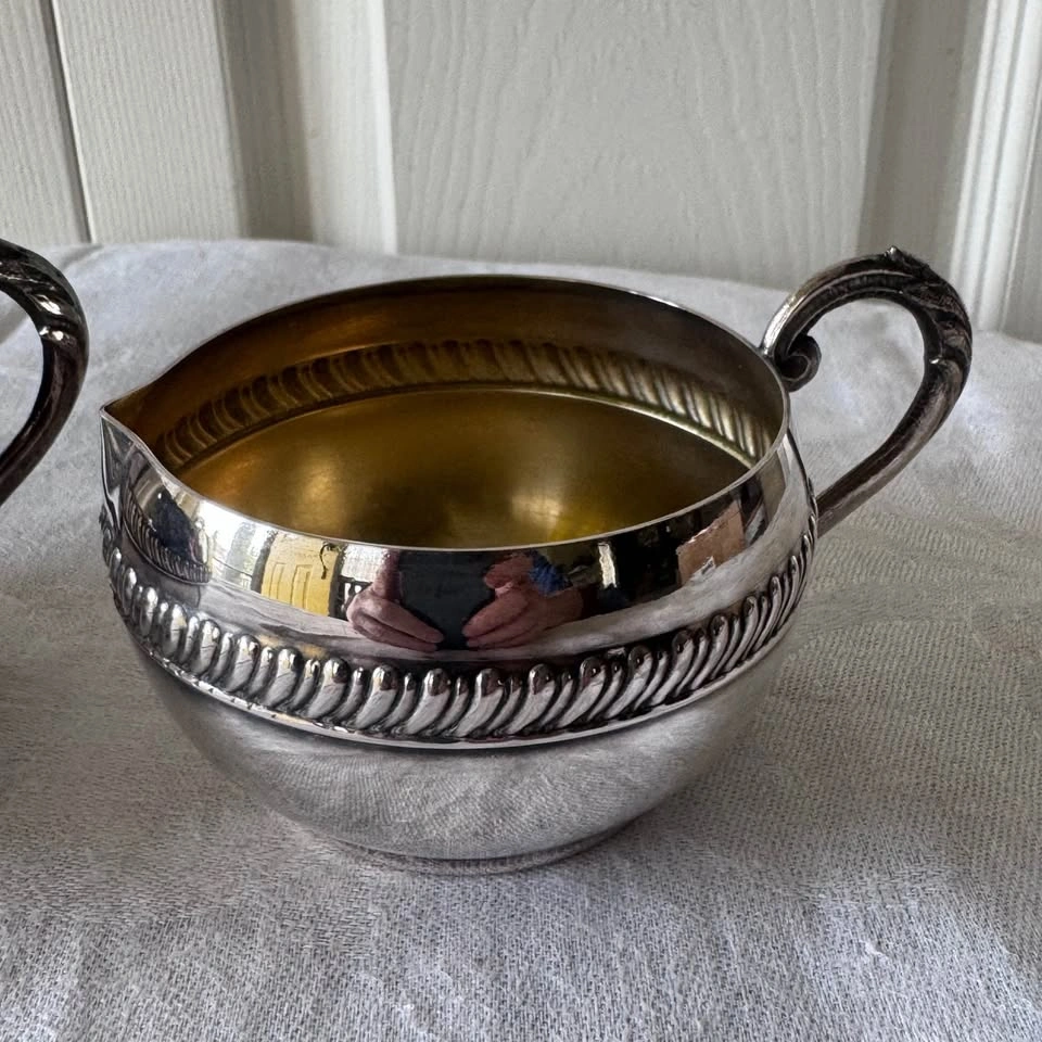 Vintage silver plate cream and sugar - photo 3