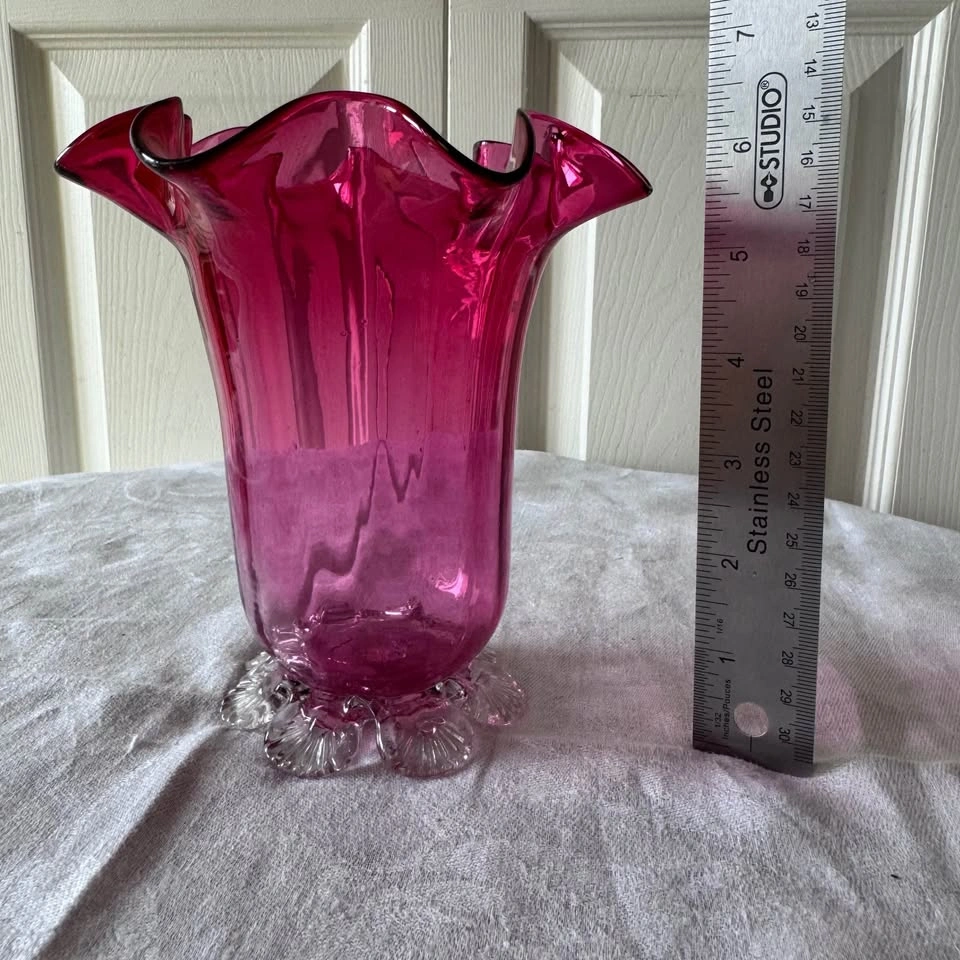 Victorian era cranberry glass base - photo 5