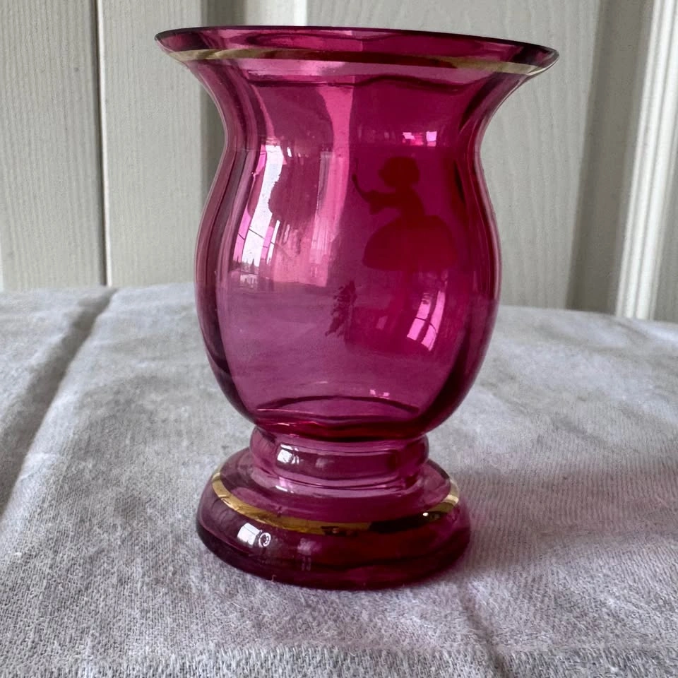 Victorian Mary Gregory Style Cranberry Glass Bud Vase - photo 4