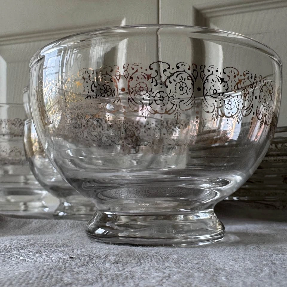 Vintage Gold Leaf Glass Dessert Bowls & Plates Set - photo 5