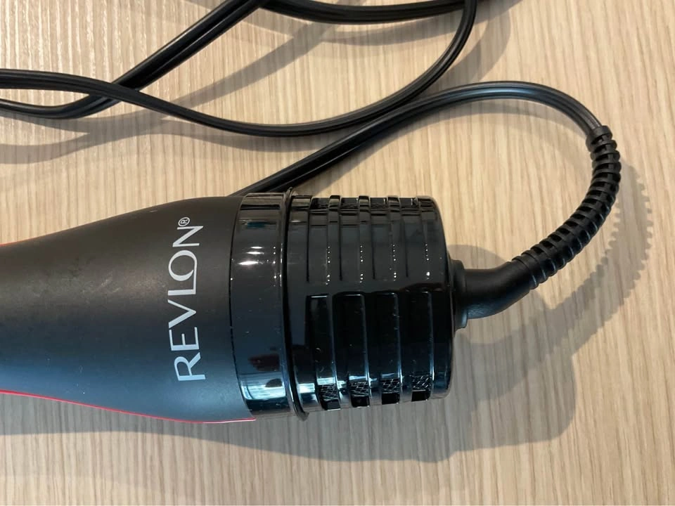 Revlon RVDR5222F One-Step Volumizer Ionic Hair Dryer - photo 3