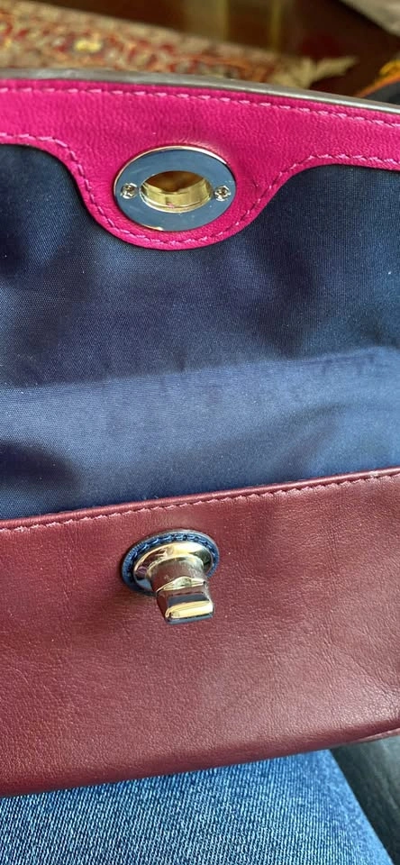 NWT Leather Coach Over the Shoulder Purse - photo 3