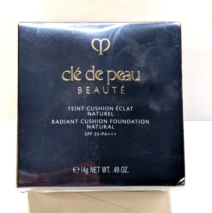 Clé de Peau Beauté Radiant Cushion Foundation B30