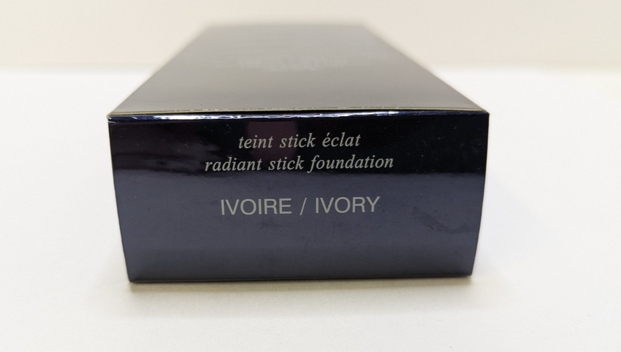 NEW SEALED Clé de Peau Beauté Radiant Stick Foundation SPF 17 - - photo 5