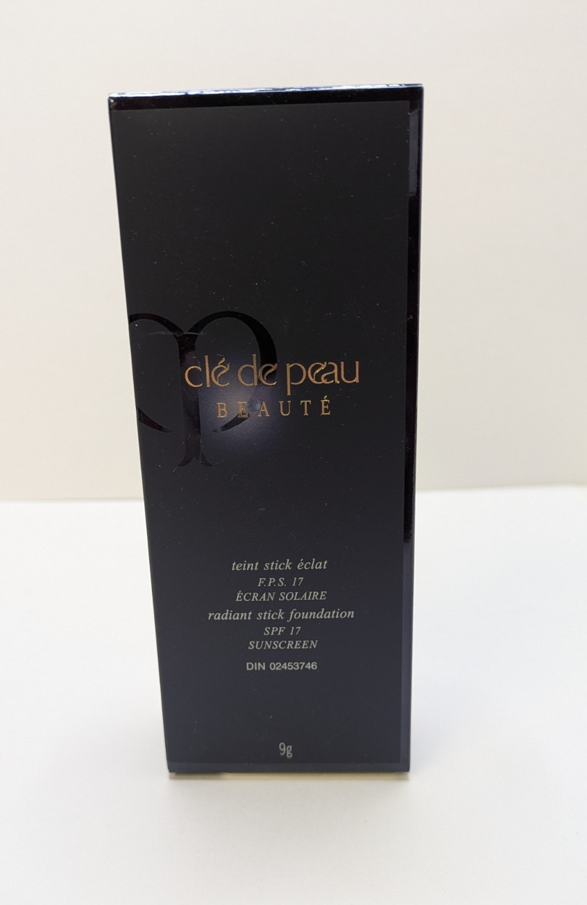 NEW SEALED Clé de Peau Beauté Radiant Stick Foundation SPF 17 -