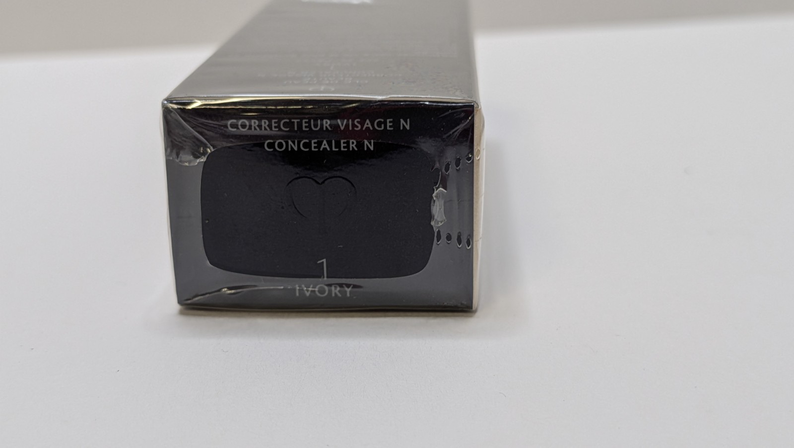 Clé de Peau Beauté Concealer SPF 25 Ivory 1 - Full Size - photo 2