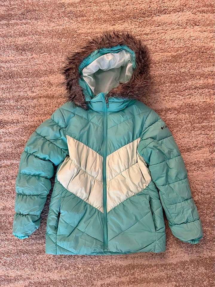 Girls Columbia Winter Coat - EUC