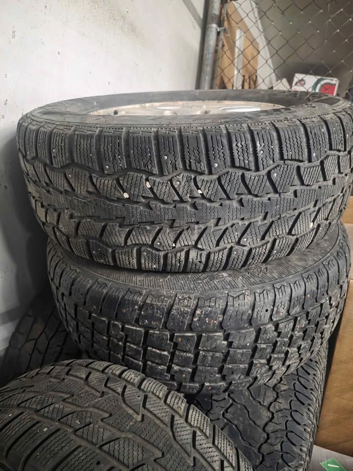 Winter Tires & Rims for Chrysler/Dodge Minivan - photo 2