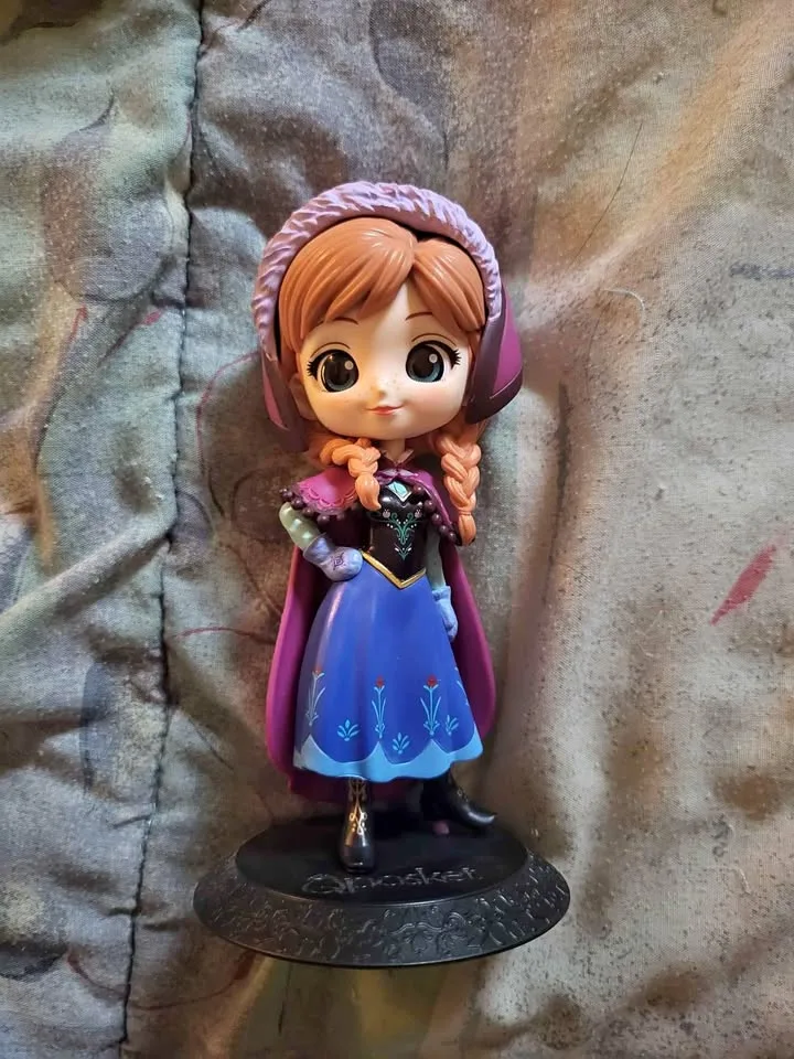 Frozen Anna figure thumbnail