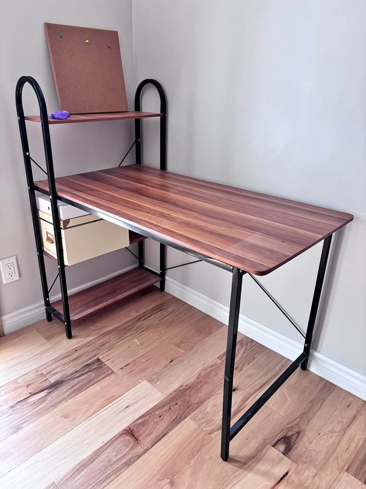 Computer desk with shelves