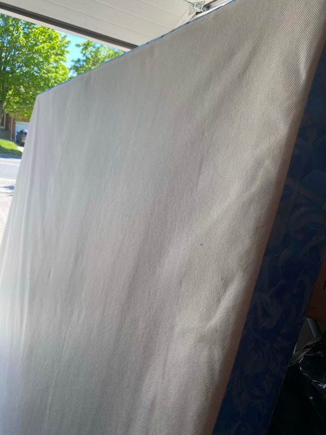 Queen size box spring $30 - photo 4