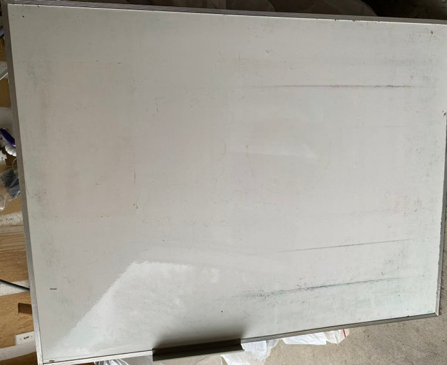 White board $10 - photo 4