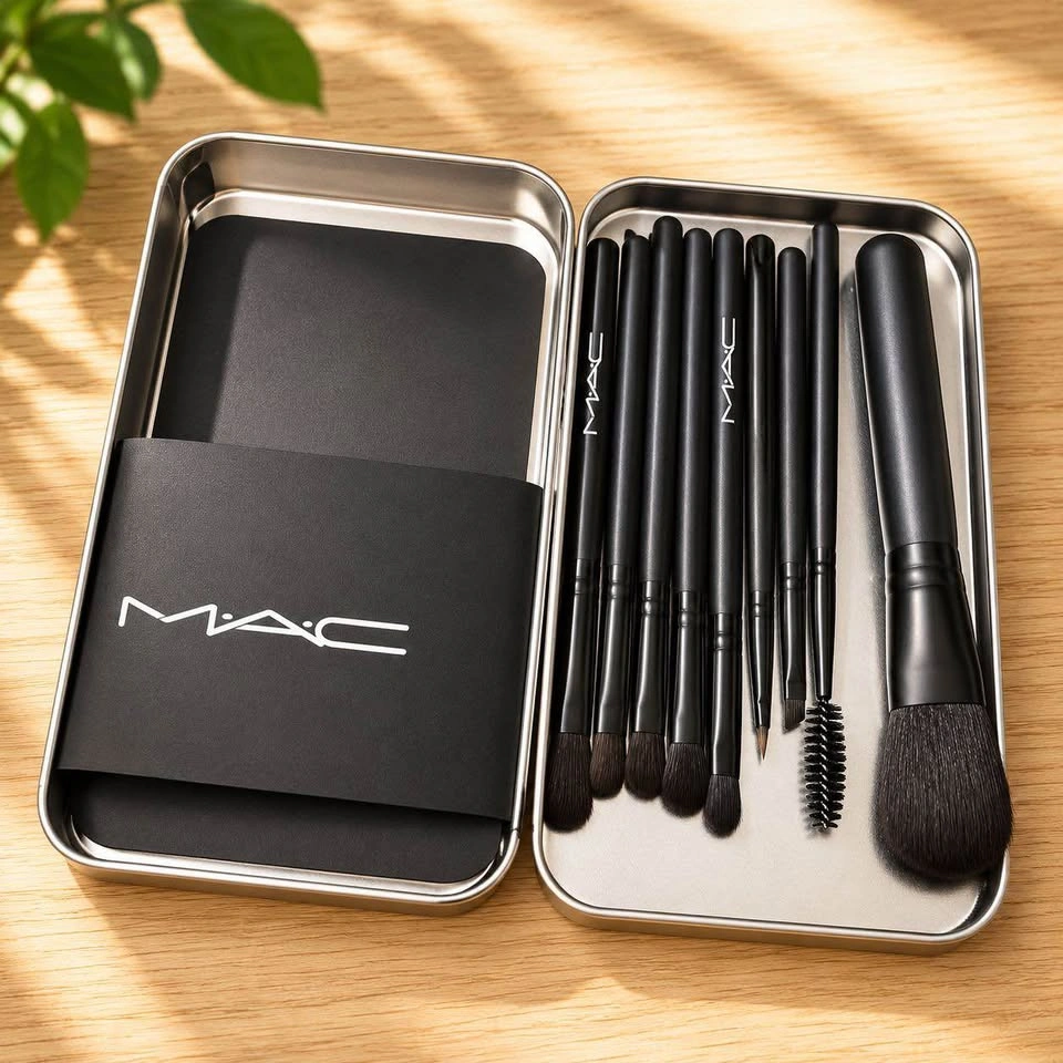 9 MAC Makeup Brushes – Brand New Beauty Brush Set