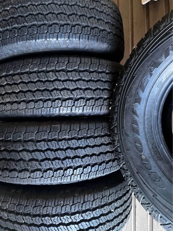 Goodyear Wrangler All Terrain Tires 265/70/R16 - photo 2