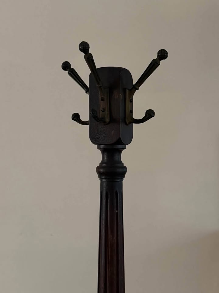 Vintage wooden coat rack - photo 2