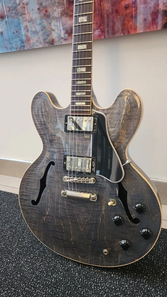 $5500 Gibson Memphis ES-335 Figured Electric Guitar – Indigo Blu - photo 3