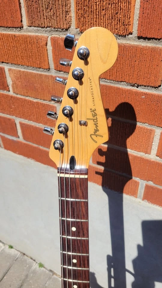 $1000 Fender Blacktop HH Stratocaster Electric Guitar - Made in - photo 4