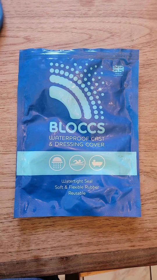 Bloccs Waterproof Cast Cover - photo 2