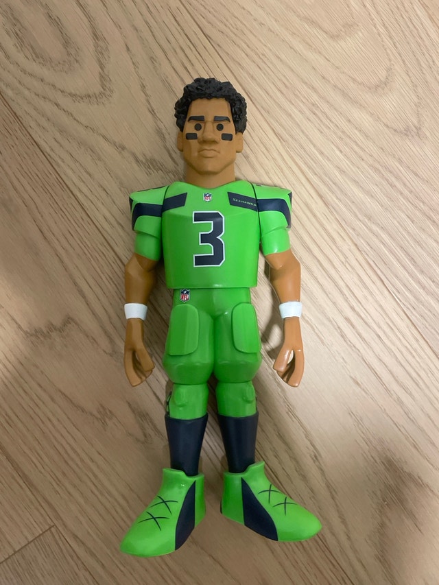 Russel Wilson Action figure