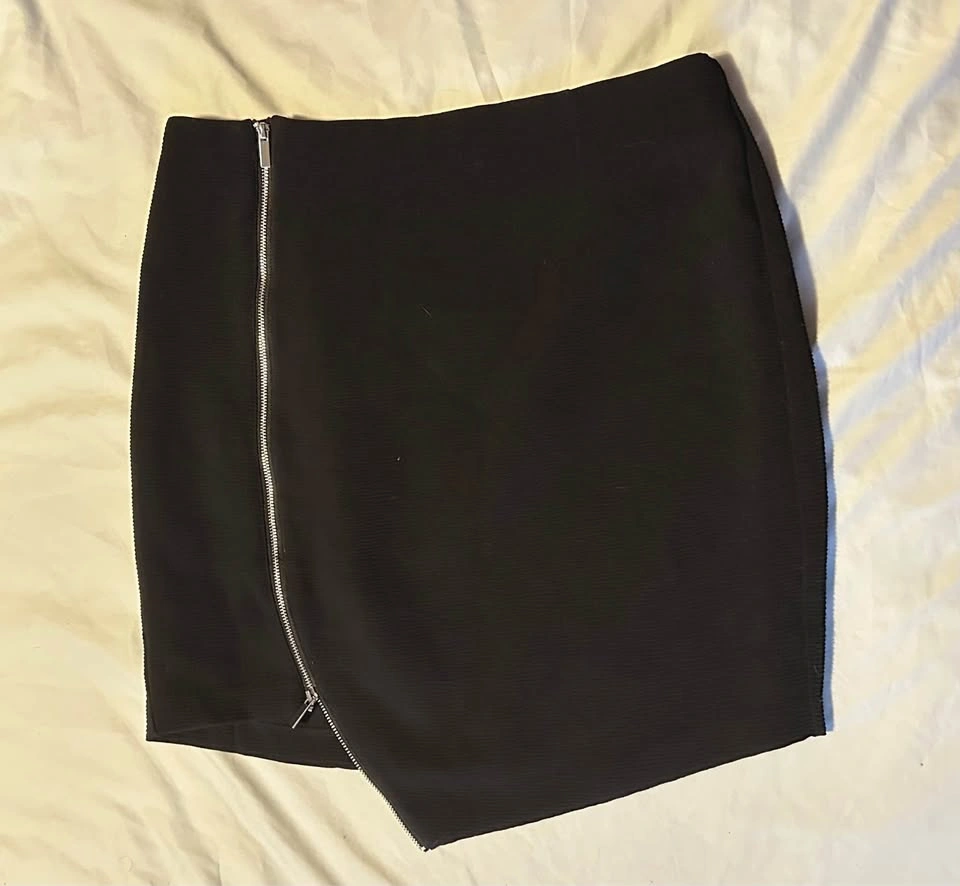 ALL FOR $20 Women's Clothing Lot 8 items - Tops, Dresses, skirt - photo 2