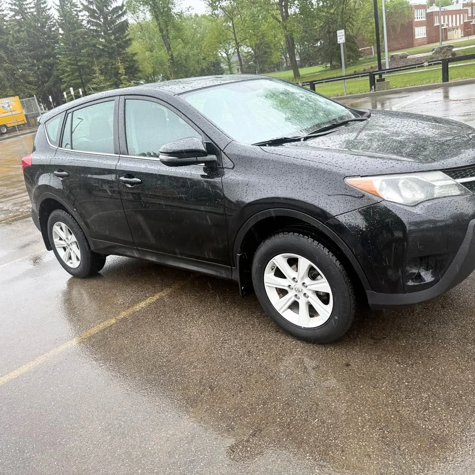 2015 Toyota RAV4 LE AWD - photo 4