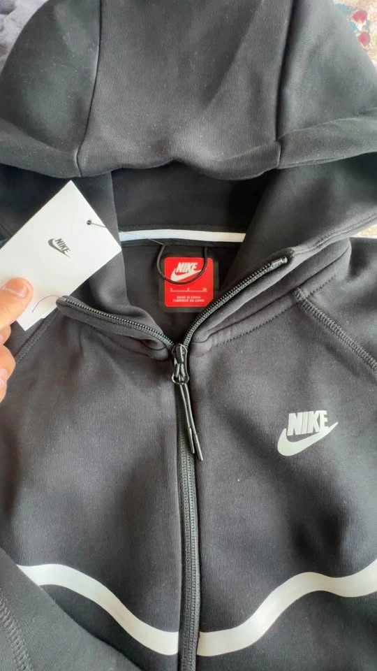 Nike Tech Reflective Track Suit - photo 3