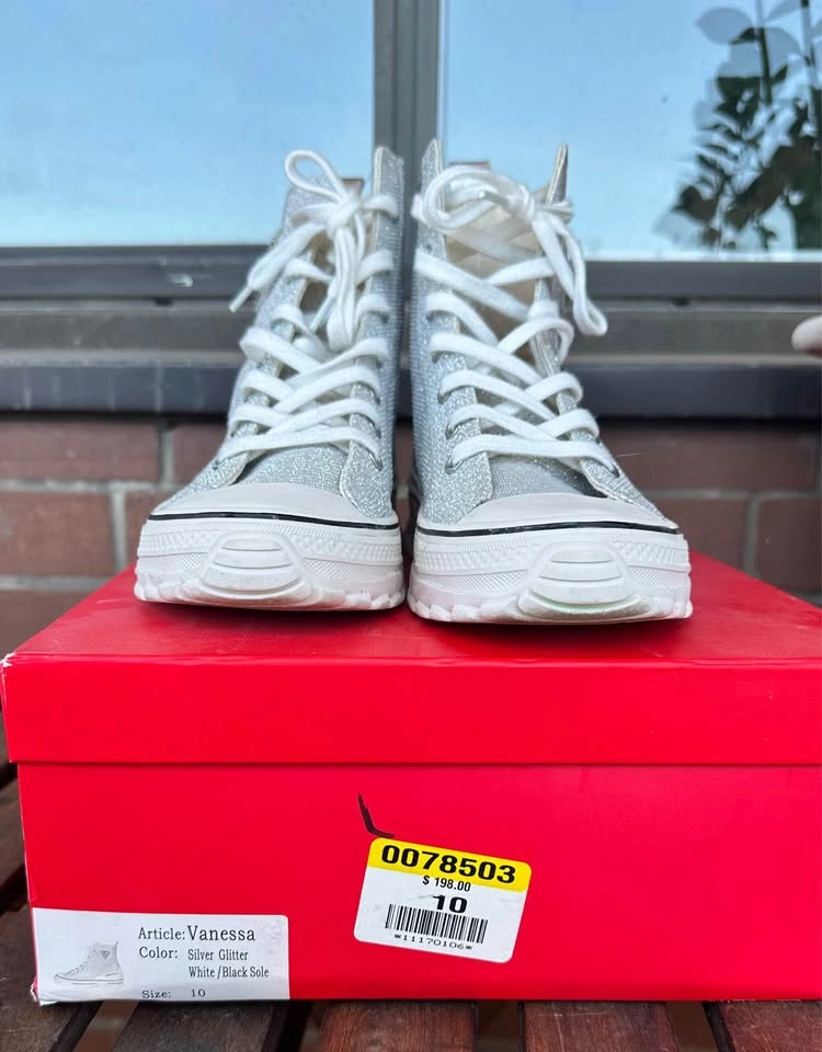 Wishbone Shiny Sneakers BNIB Size 10 - photo 5