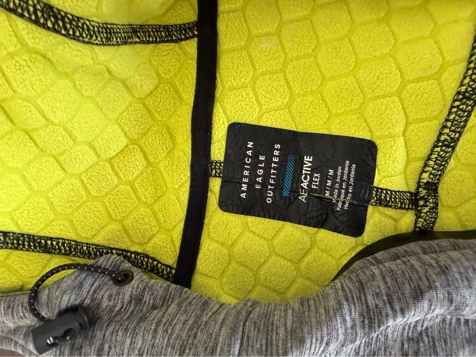American Eagle Outfitters Sweater - photo 2