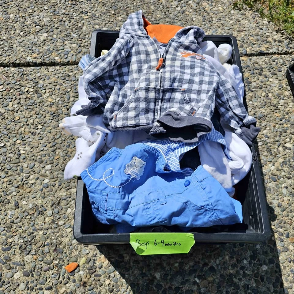 Boys baby clothes Lot 6-9 months