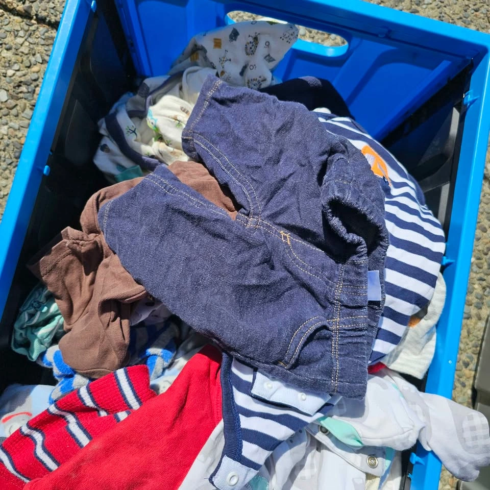 Baby Boy Clothes Lot (newborn to 3 months) - photo 3