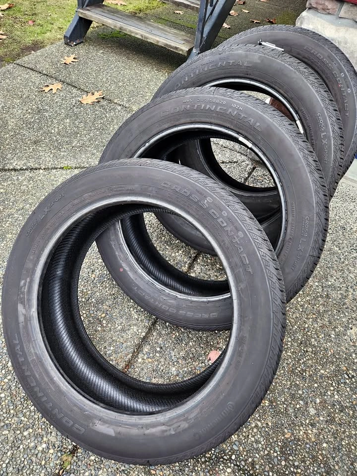 Continental CrossContact LX Sport 245/50R20 Tires